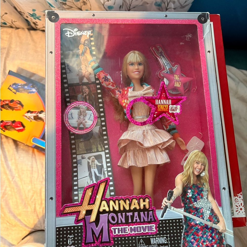 Disney Hannah Montana Doll with Pink and White Outfit